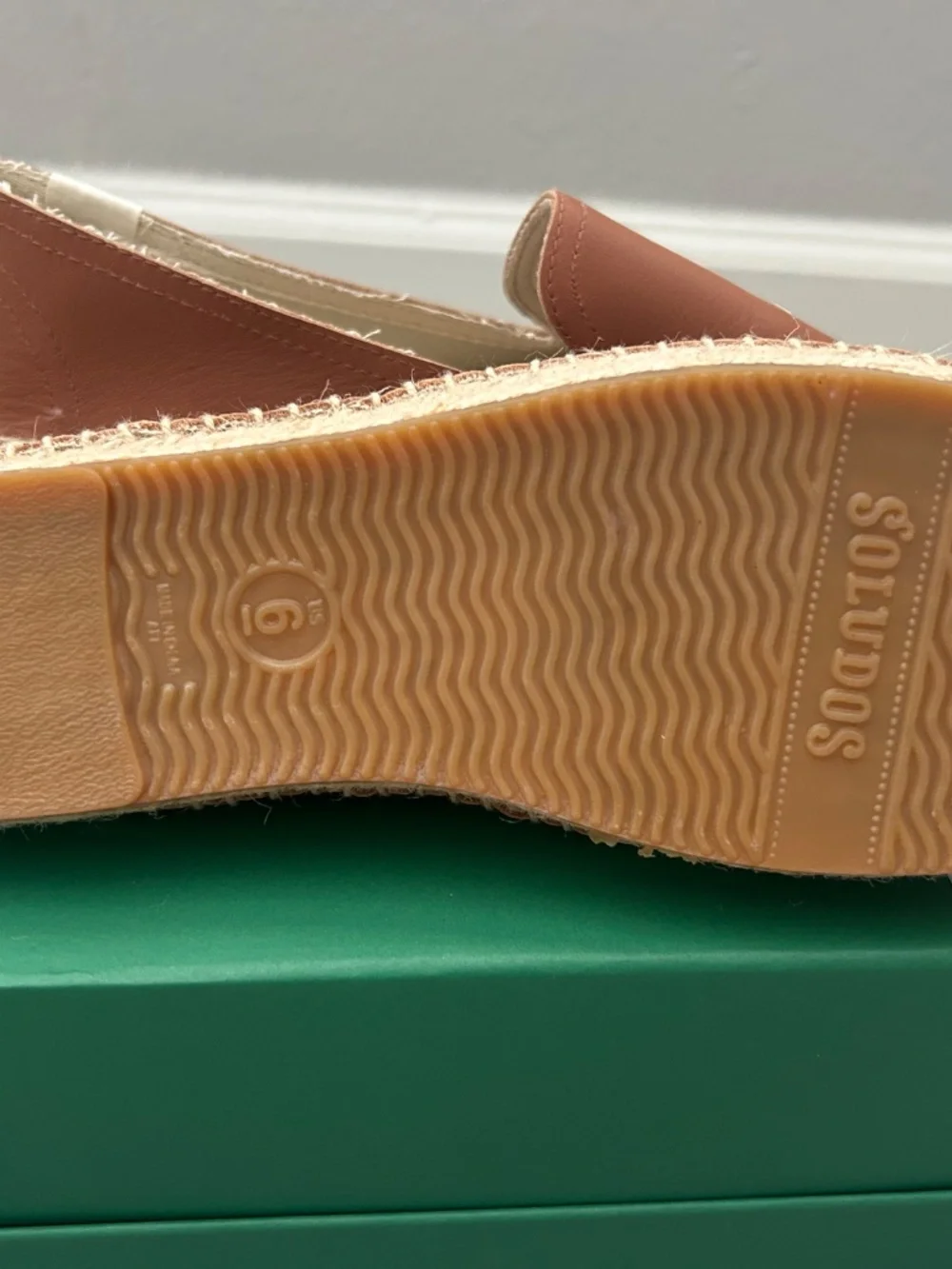 Soludos new tan